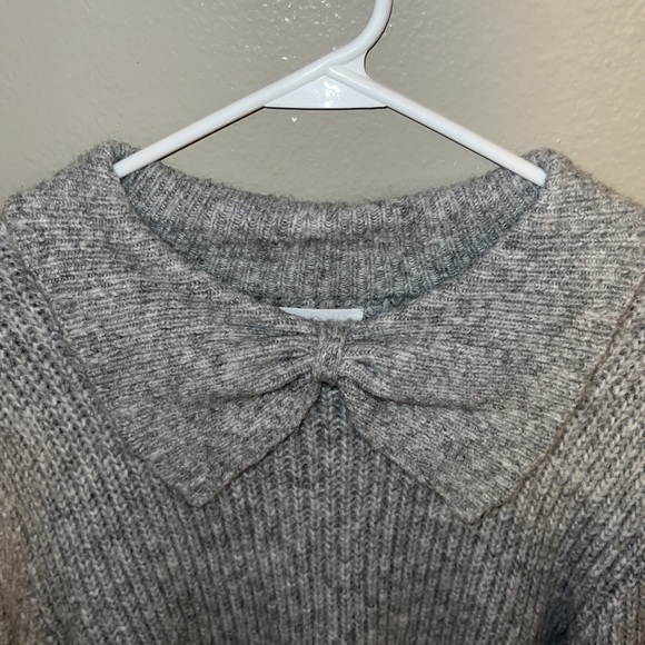 Zara Kids Chunky Knit Bow Grey Sweater Size 11-12 - Picture 2 of 3